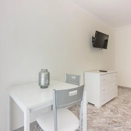 Appartement Tenerife Olympia Hotel-playa De Americas. Balcony, Sea View & Pool *